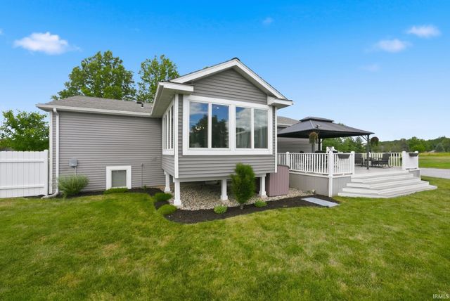 3382 County Road 52, Auburn, IN 46706