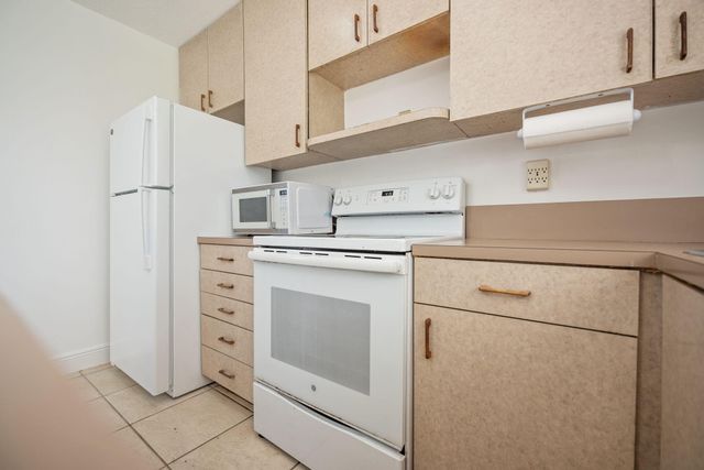 5205 NW 28th Avenue, Tamarac, FL 33309