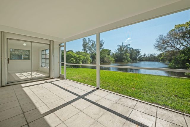 5205 NW 28th Avenue, Tamarac, FL 33309