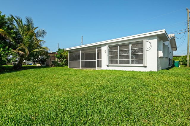 5205 NW 28th Avenue, Tamarac, FL 33309