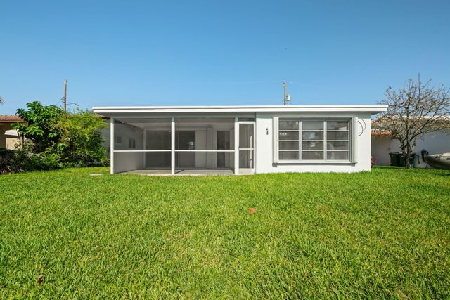 5205 NW 28th Avenue, Tamarac, FL 33309