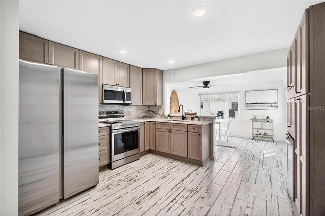 14198 89TH AVENUE, Seminole, FL 33776