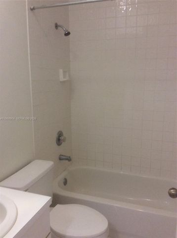 2285 NW 160th Ter 2285, Pembroke Pines, FL 33028