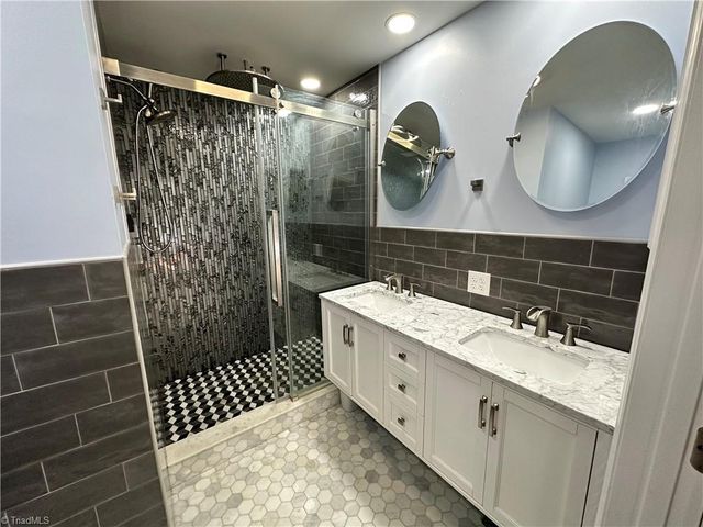 3819 Raintree Drive, Greensboro, NC 27407