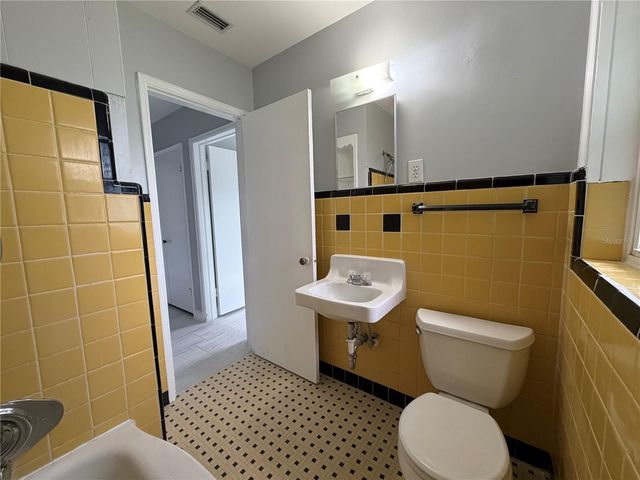 710 WINTHROP PLACE, Orlando, FL 32803