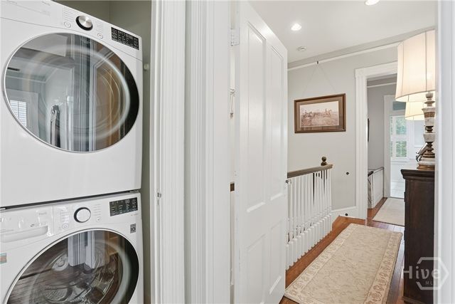 214 W Waldburg Street, Savannah, GA 31401