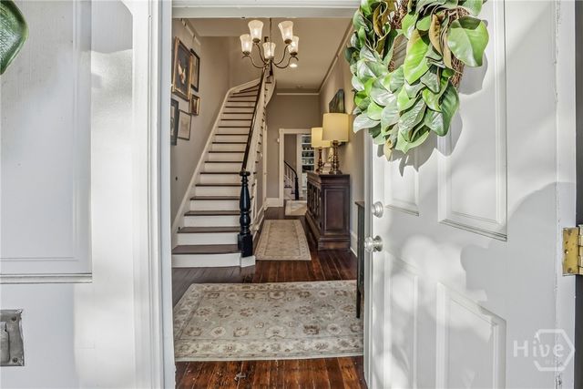 214 W Waldburg Street, Savannah, GA 31401