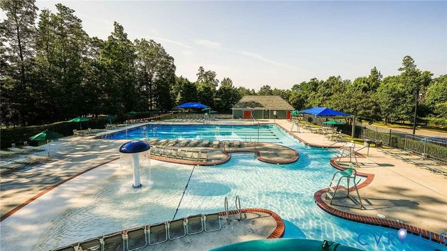 937 Charlemagne Rd, Midlothian, VA 23114