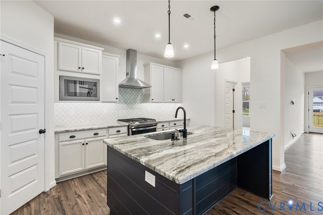 937 Charlemagne Rd, Midlothian, VA 23114