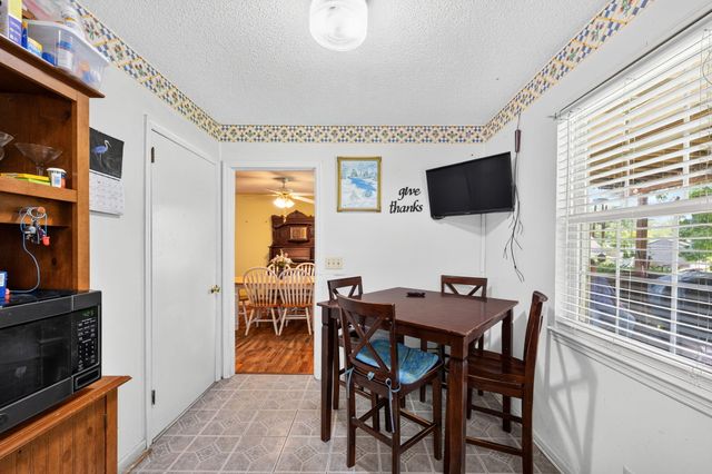 412 Sandalwood Drive, Hixson, TN 37343