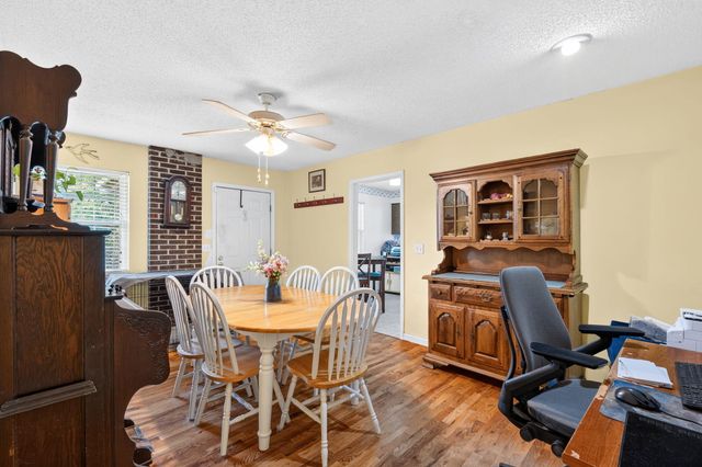 412 Sandalwood Drive, Hixson, TN 37343