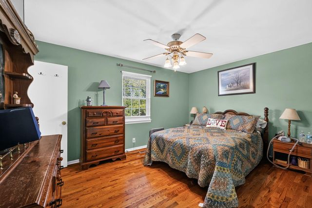 412 Sandalwood Drive, Hixson, TN 37343