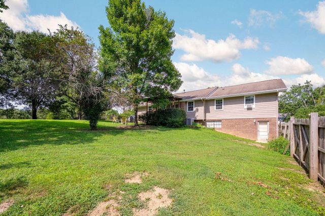412 Sandalwood Drive, Hixson, TN 37343