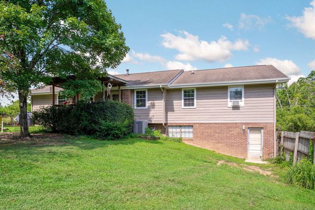 412 Sandalwood Drive, Hixson, TN 37343