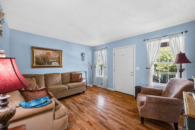 412 Sandalwood Drive, Hixson, TN 37343