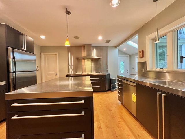 75 Lee Street, Brookline, MA 02445