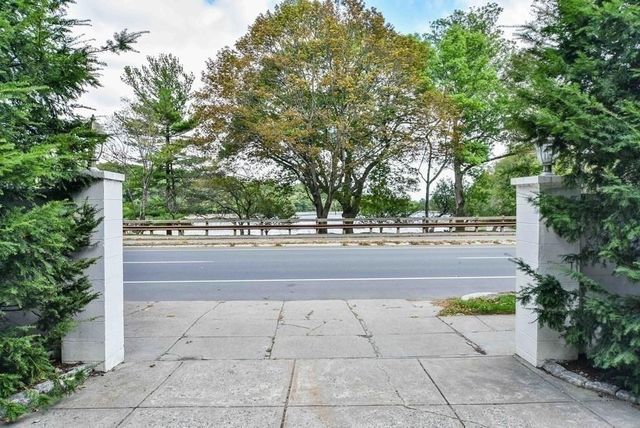 75 Lee Street, Brookline, MA 02445