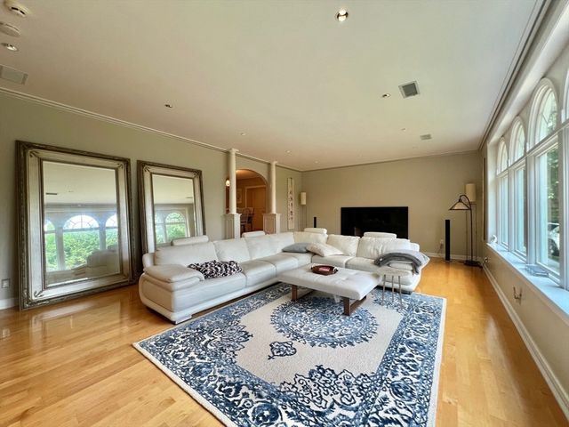 75 Lee Street, Brookline, MA 02445