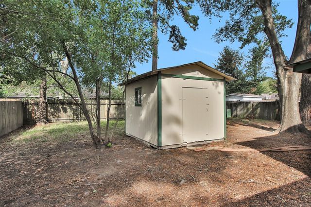 7003 Fox Knoll Lane, Humble, TX 77338