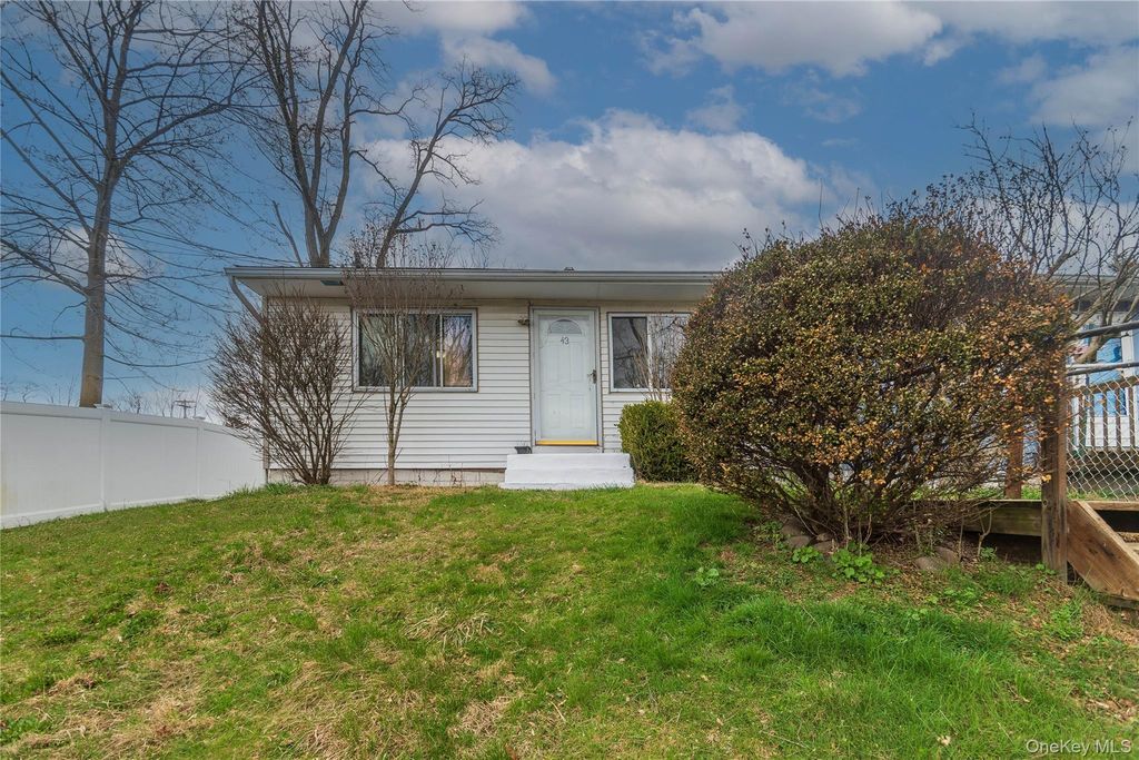 43 Lafayette Drive, New Windsor, NY 12553