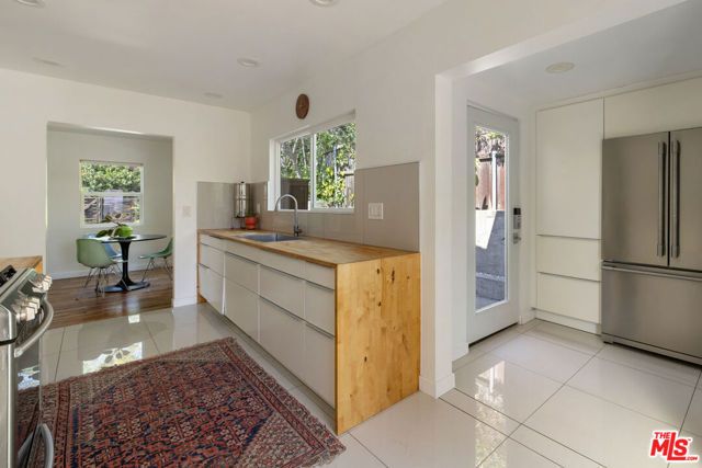 1512 N Boylston Street, Los Angeles, CA 90012