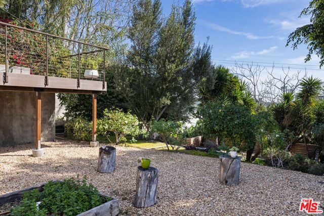 1512 N Boylston Street, Los Angeles, CA 90012