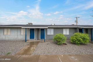2049 W HAYWARD Avenue 10, Phoenix, AZ 85021
