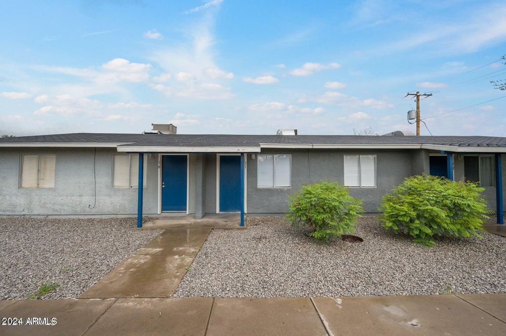 2049 W HAYWARD Avenue 10, Phoenix, AZ 85021