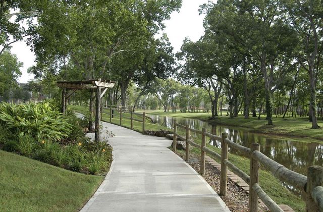 2502 Fountain Cove Lane, Missouri City, TX 77459