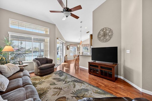 6108 Doubloon Ct, Elk Grove, CA 95758