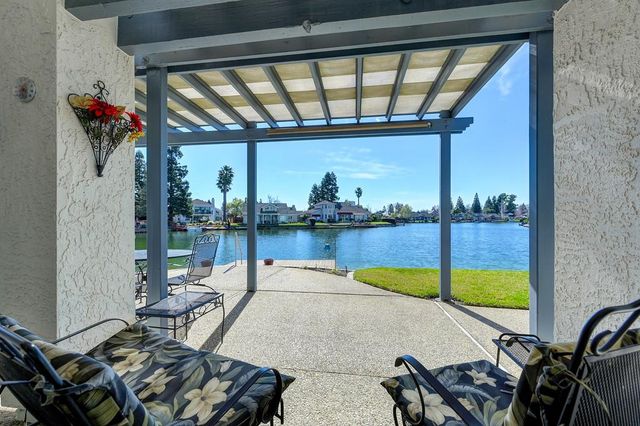 6108 Doubloon Ct, Elk Grove, CA 95758