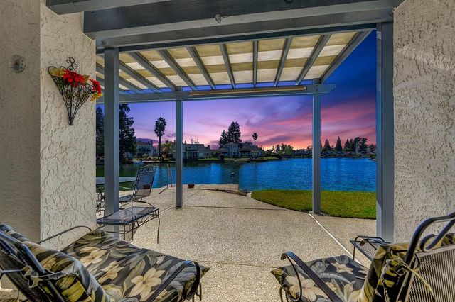 6108 Doubloon Ct, Elk Grove, CA 95758