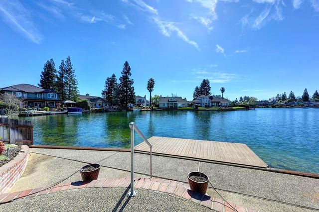 6108 Doubloon Ct, Elk Grove, CA 95758