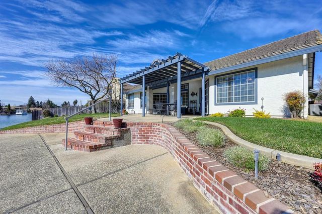 6108 Doubloon Ct, Elk Grove, CA 95758