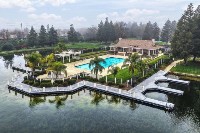 6108 Doubloon Ct, Elk Grove, CA 95758