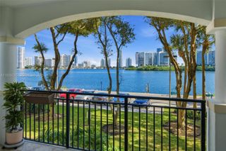 3255 NE 184th St 12210, Aventura, FL 33160