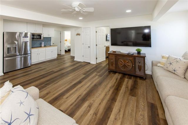 3421 Sandfiddler RD, Virginia Beach, VA 23456