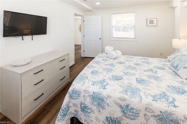 3421 Sandfiddler RD, Virginia Beach, VA 23456