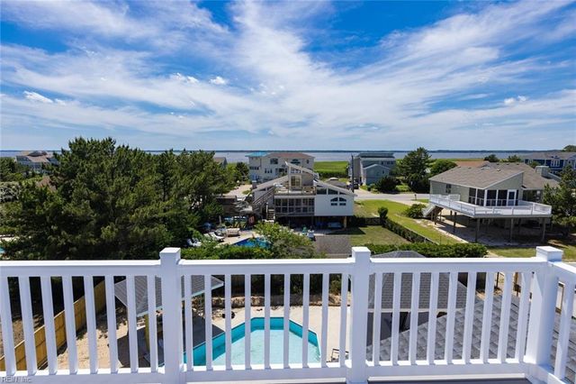 3421 Sandfiddler RD, Virginia Beach, VA 23456