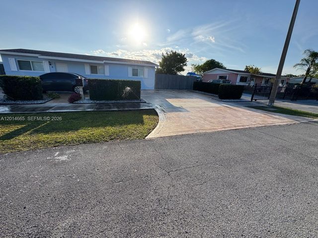 19500 SW 115th Ave, Miami, FL 33157
