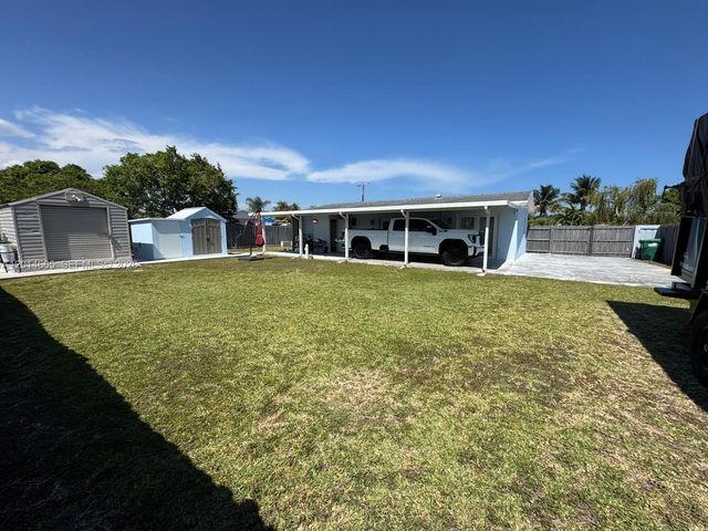 19500 SW 115th Ave, Miami, FL 33157