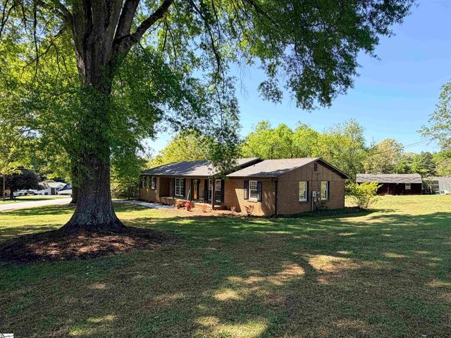 303 Robinall Drive, Easley, SC 29642
