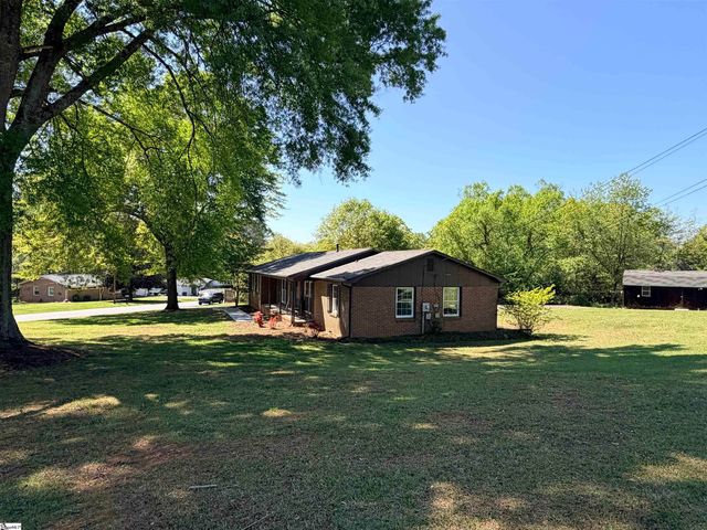 303 Robinall Drive, Easley, SC 29642