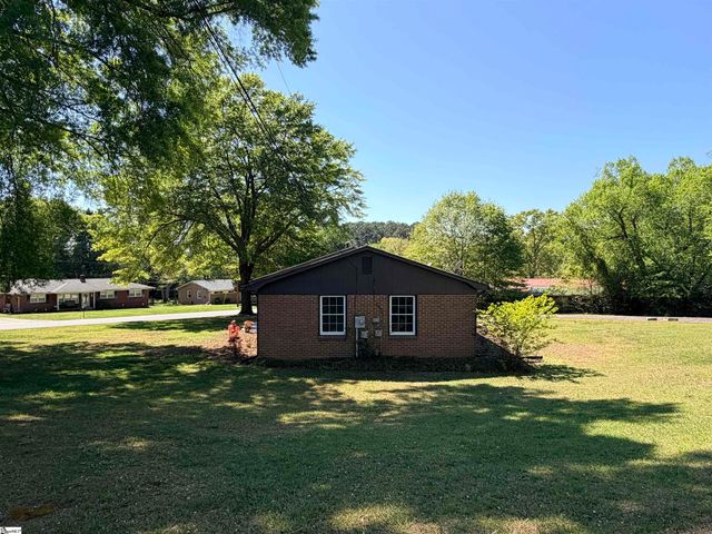 303 Robinall Drive, Easley, SC 29642