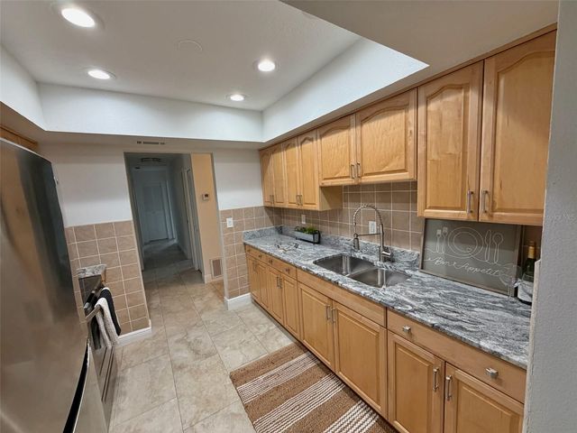 6945 ORKNEY AVENUE N, St Petersburg, FL 33709