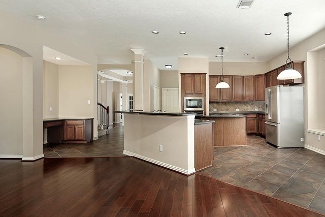 35 Granite Path, Spring, TX 77389