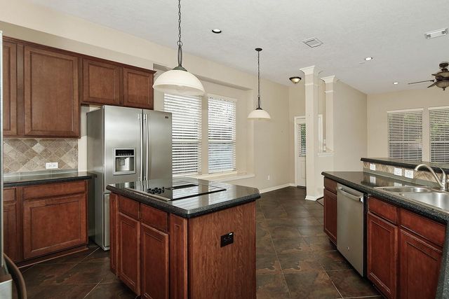 35 Granite Path, Spring, TX 77389