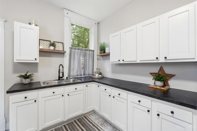 3626 Bevis Avenue, Cincinnati, OH 45207