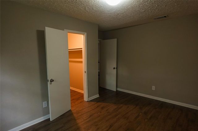 11654 S Kirkwood Road, Houston, TX 77477