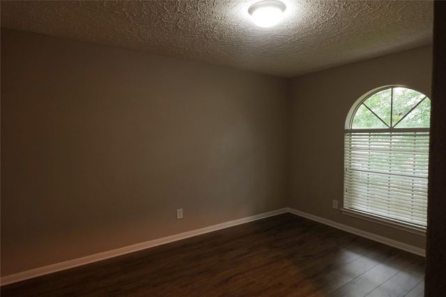 11654 S Kirkwood Road, Houston, TX 77477